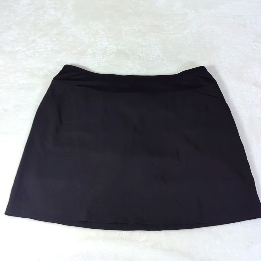 - Cypress Club L skort shorts skirt NWOT athletic black
